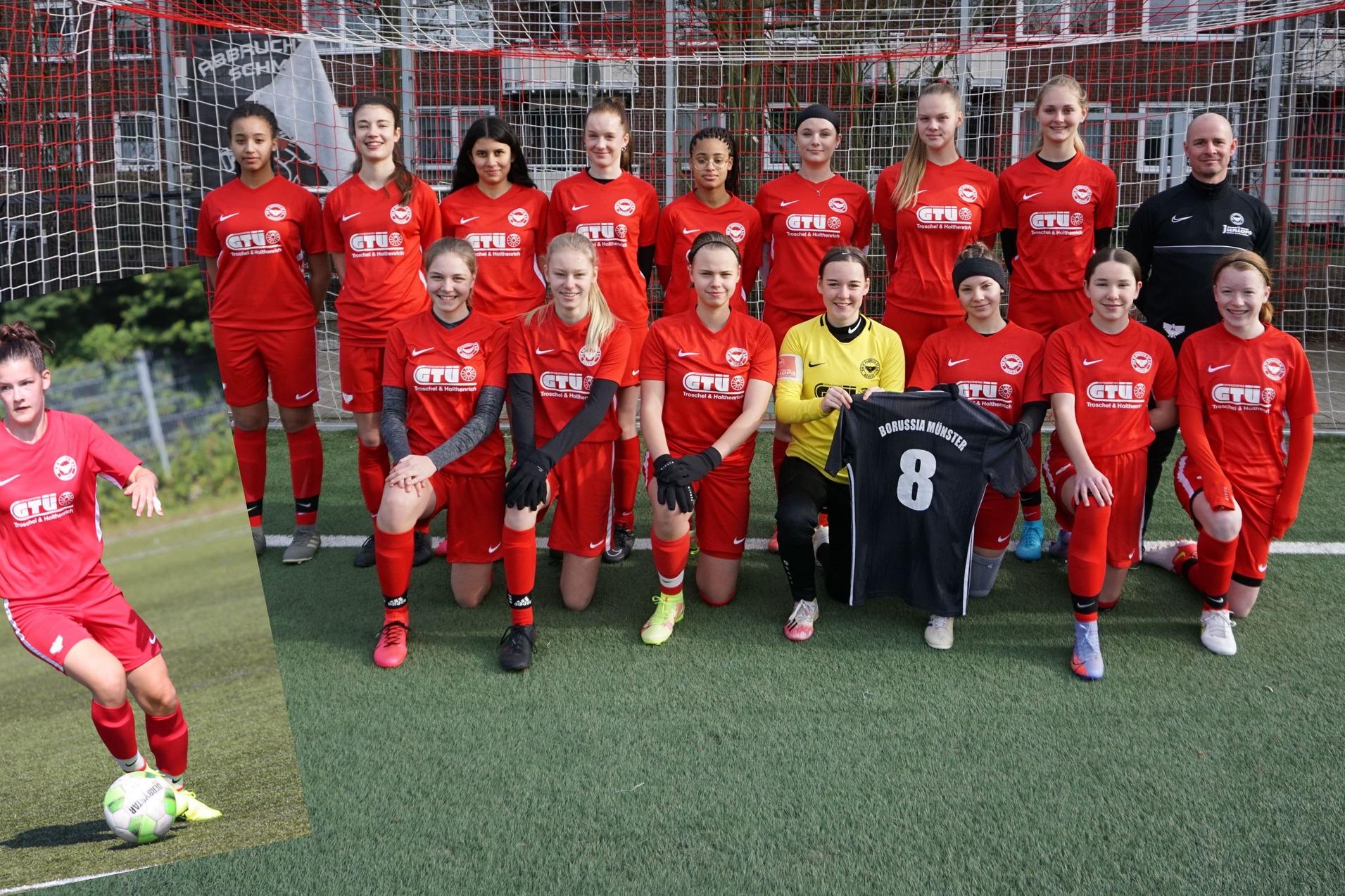 Gruppenfoto eines Frauenfu&szlig;ballteams in roten Trikots vor einem Tor, mit einer Einzelfotografie einer Spielerin unten links.