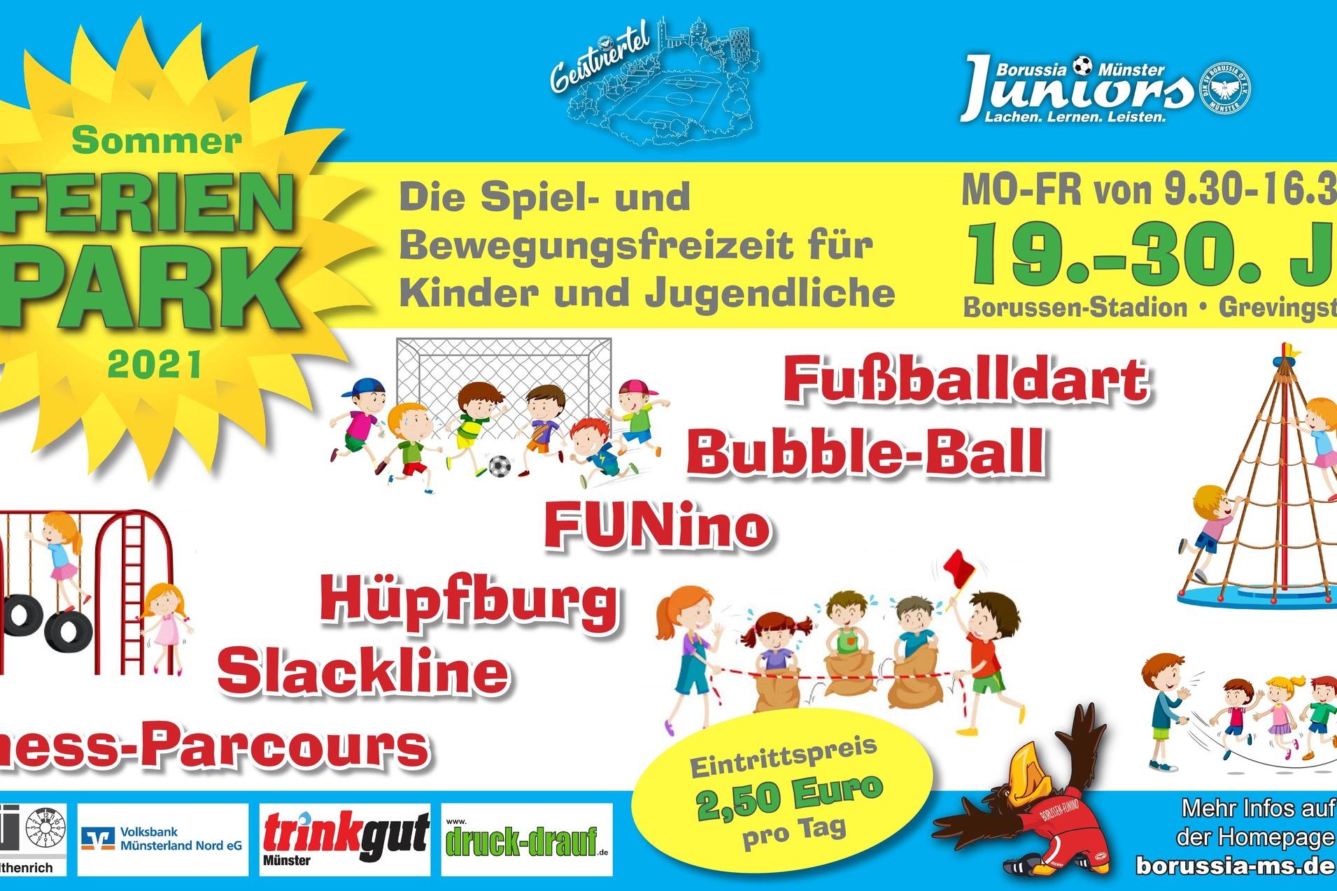 Buntes Plakat f&uuml;r den Ferienpark 2021 mit Aktivit&auml;ten f&uuml;r Kinder, einschlie&szlig;lich Fu&szlig;ball, H&uuml;pfburg und Slackline.