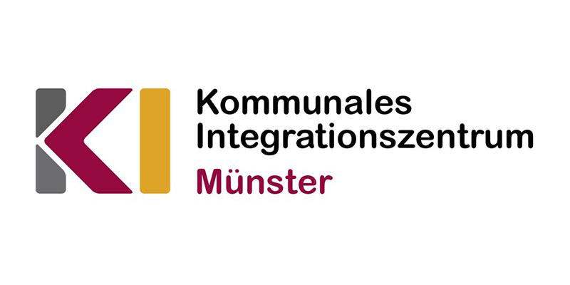 Logo des Kommunalen Integrationszentrums Münster, bestehend aus grafischen Elementen und Schriftzug.