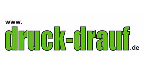 Logo von druck-drauf.de mit gr&uuml;nem Text auf wei&szlig;em Hintergrund. Die Website bietet Druckdienstleistungen an.